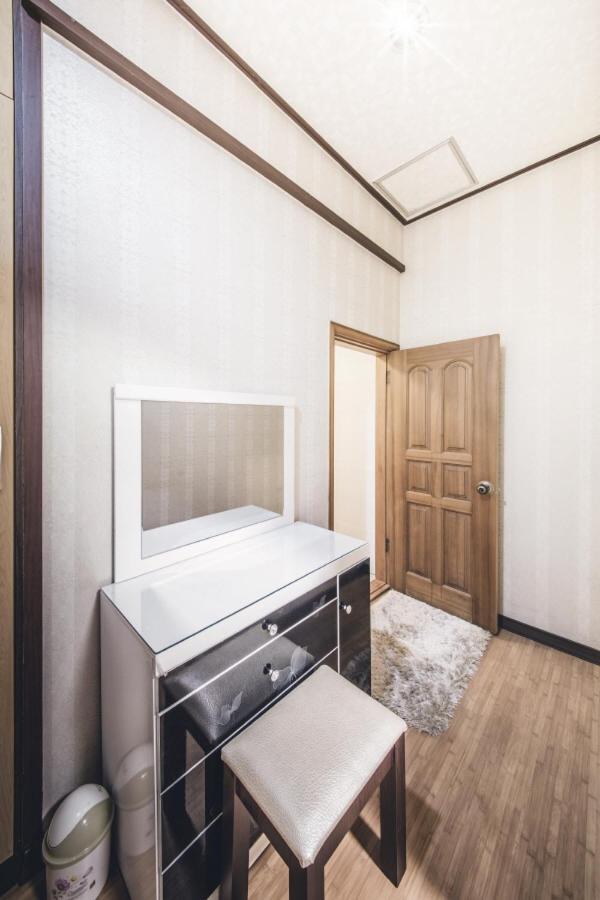 Sunyang Village Pension Jeju Exterior foto
